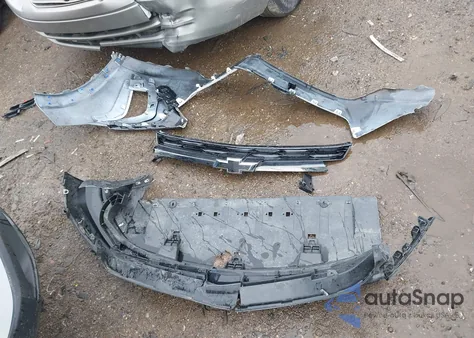 2024 Chevrolet Trax Fwd 1Rs z USA, uszkodzony, nr VIN KL77LGE24RC099326